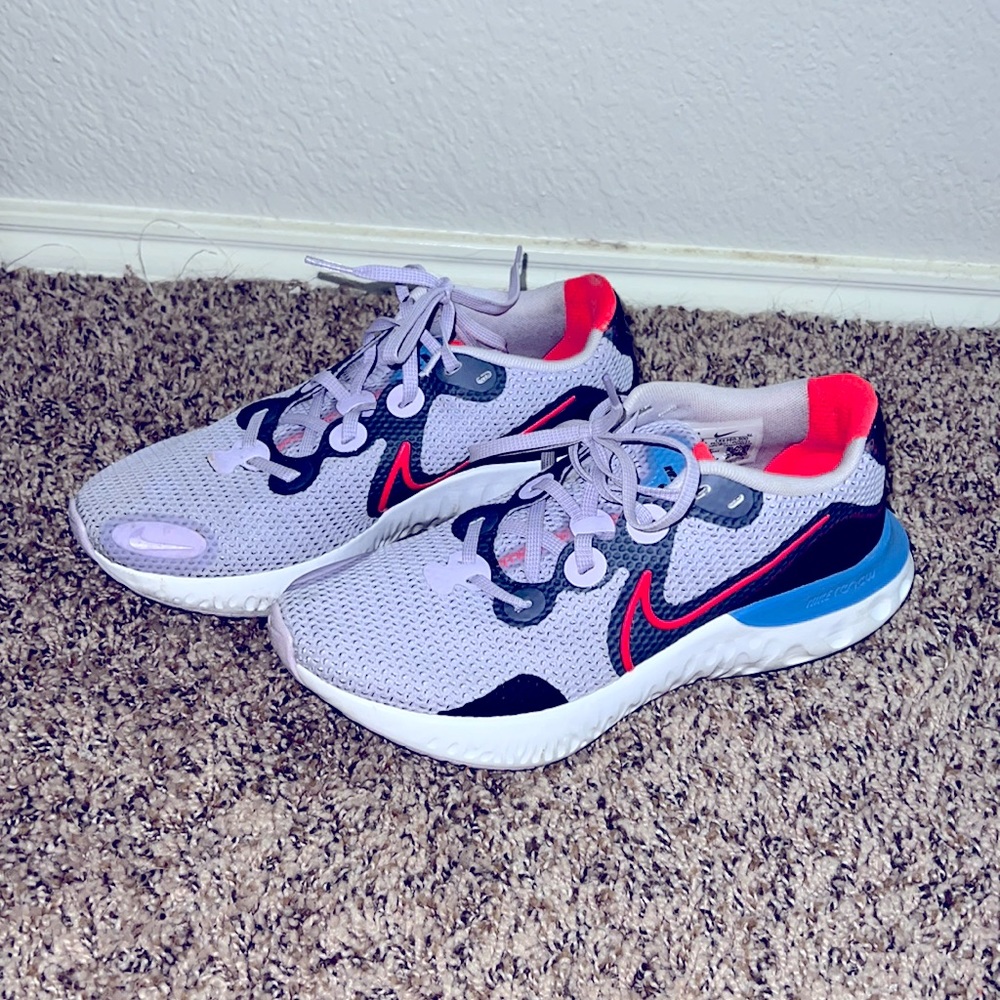 Nike Renew React size 8.5 womens running shoe. Lightly worn.